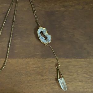 Agate and quartz crystal neckalce